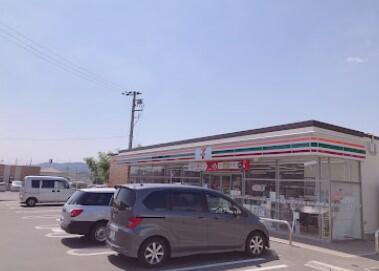 セブンイレブン上牧町上牧店 (950m)