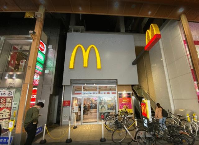 マクドナルド北心斎橋店 (177m)