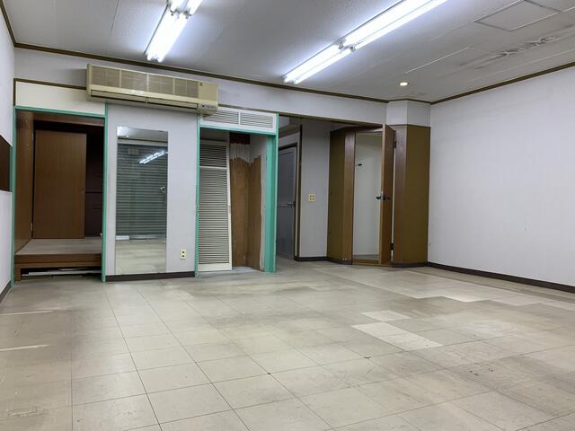 店内（別角度）