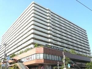 現地（外観）／うえほんまちハイハイタウンの地下１階飲食フロアです！