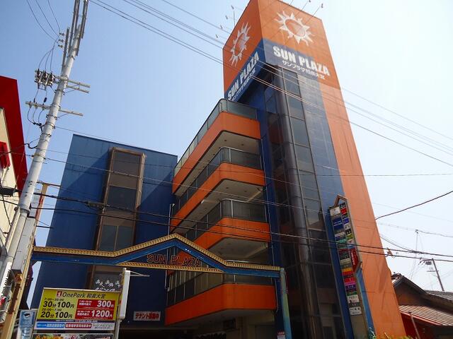 現地（外観）／１９８６年１２月建築　鉄骨造６Ｆ建