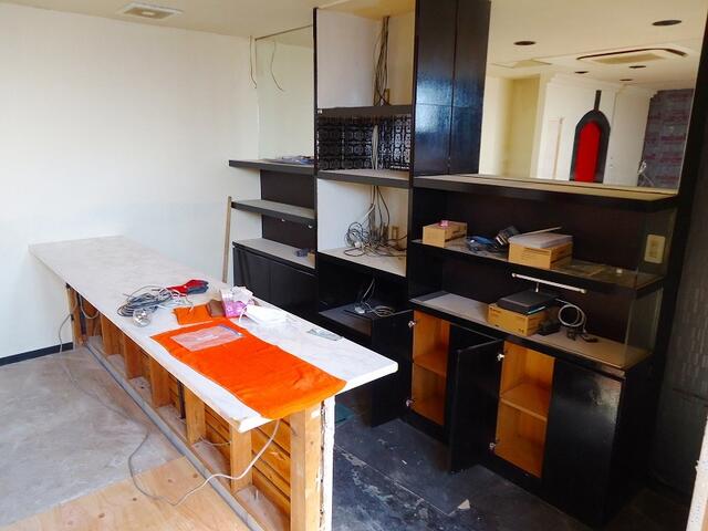 カウンター席とボックス席ができます