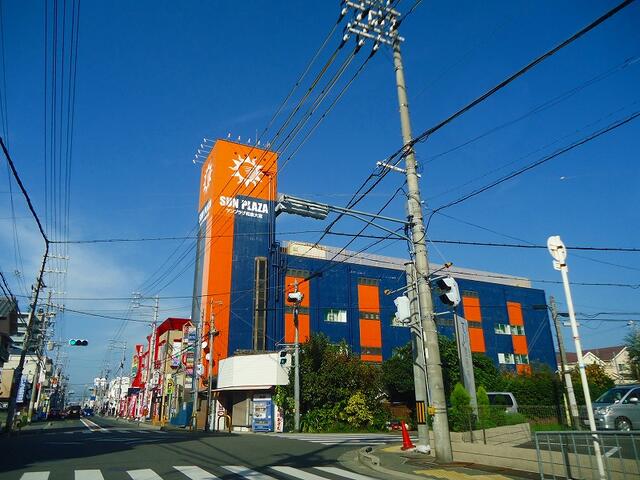 現地（外観）／１９８６年１２月建築　鉄骨造６Ｆ建