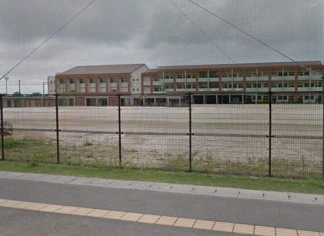 江津中学校 (2,500m)