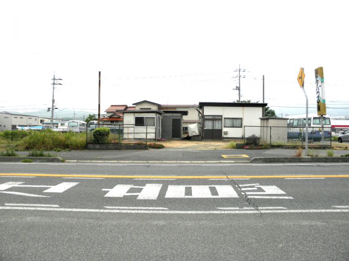 ９号線から正面外観