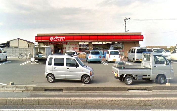 ポプラ江津東店 (2,300m)