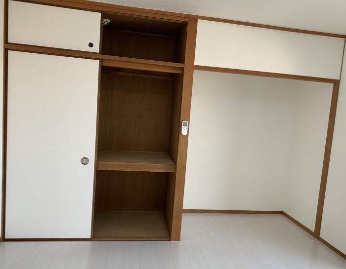 1間の押入れ