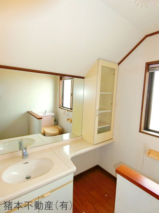 4階　洗面トイレ