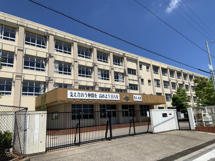 市立古高松中学校 (1,630m)