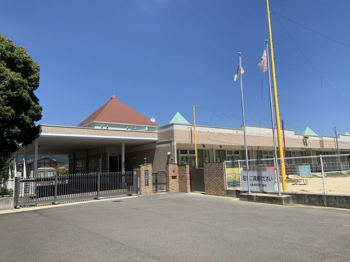 私立らく楽保育園 (440m)