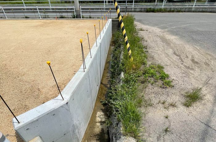北東側水路【プラスタウン津森】