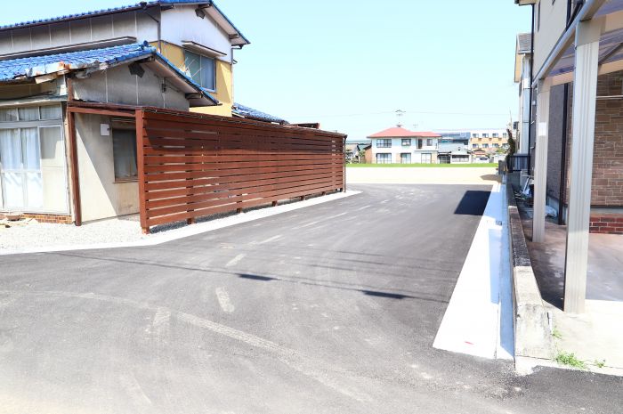 進入口【アイタウン多肥Ⅲ】