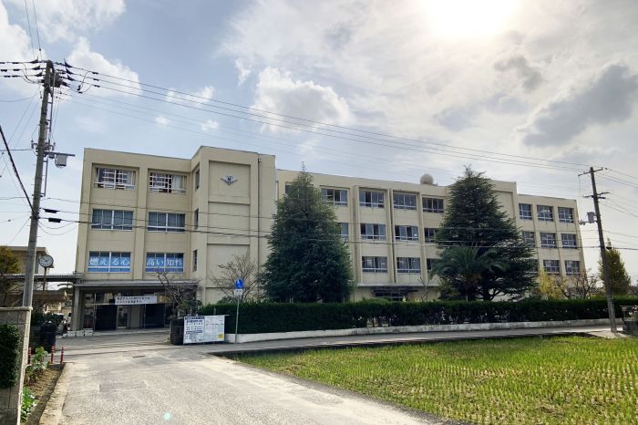 高松市立協和中学校 (2,440m)