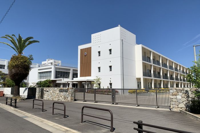 さぬき市立志度小学校 (790m)