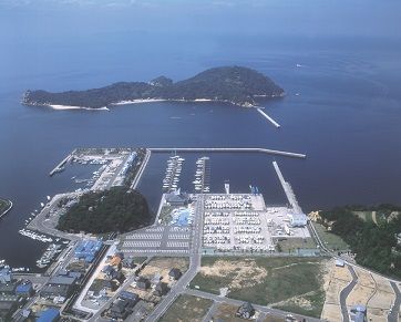 仁尾マリーナ、蔦島 (1,500m)