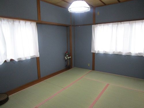 ２階のＬＤＫ横の和室６帖です。