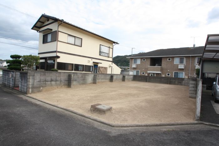 売り土地、１５７．０９㎡（約４７．５１坪）