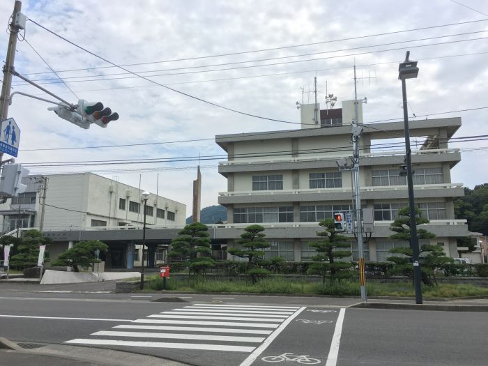 三豊市役所詫間支所 (980m)