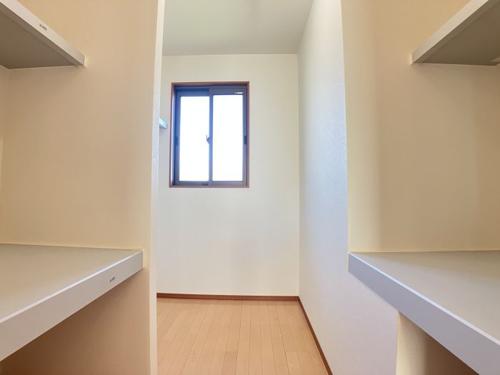 ２階　ウォークインクローゼット