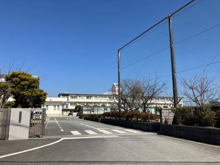 佐賀市立高木瀬小学校 (1,200m)