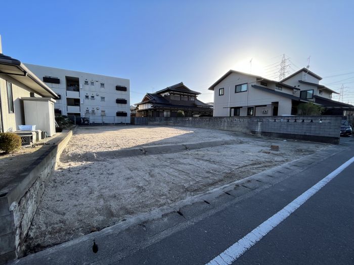 北側道路から撮影。