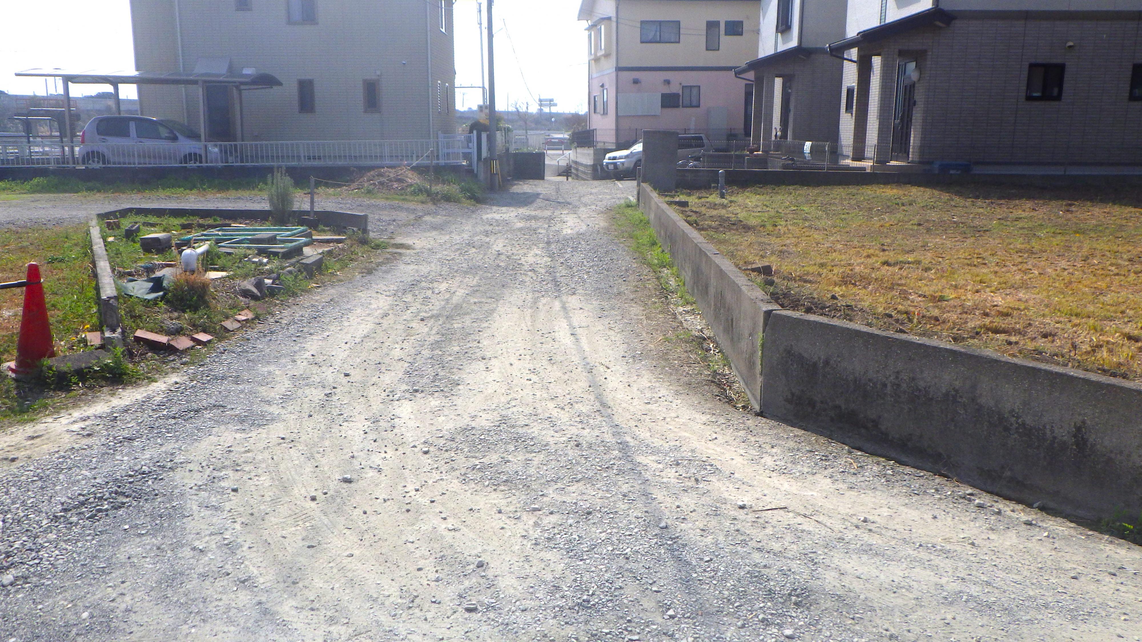 現地土地（前面道路含む）