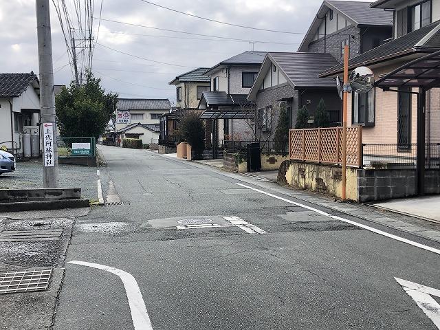 現地写真（前面道路含む）