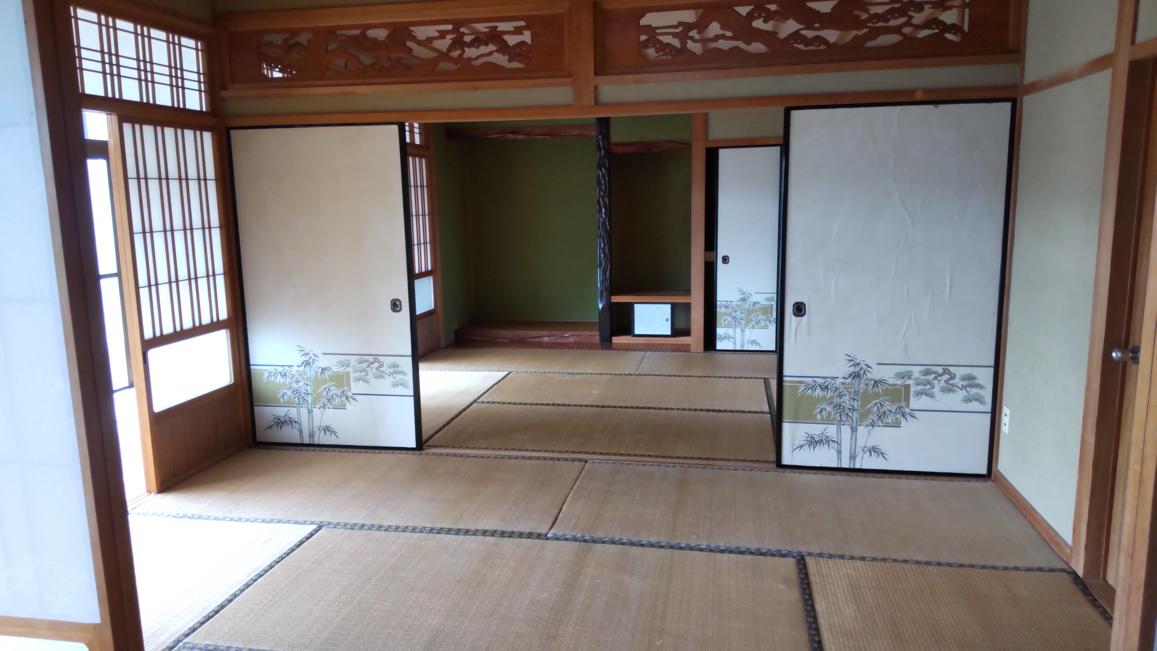 リビング以外の居室／６畳の和室二間