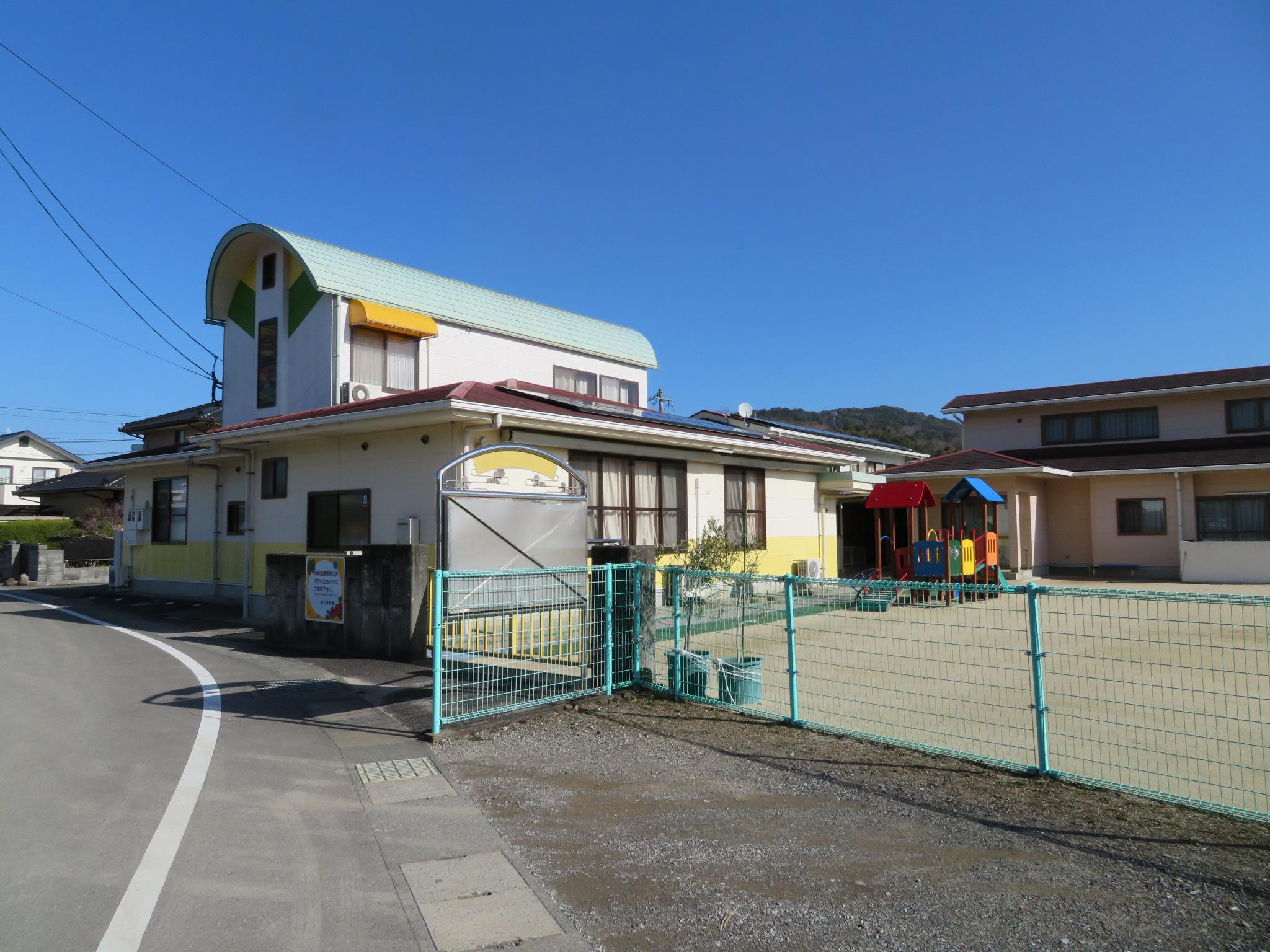 亀川保育園 (1,883m)
