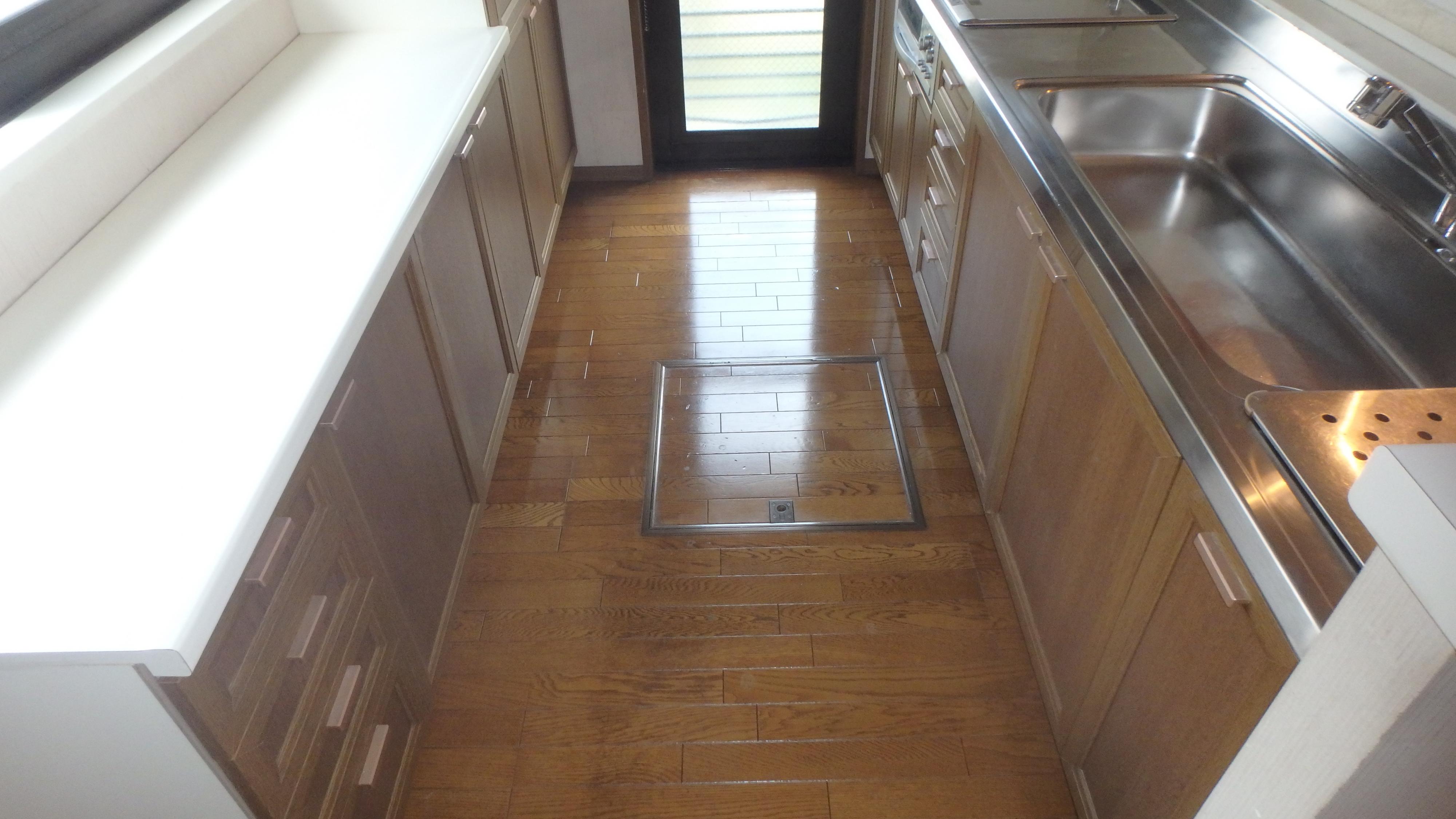 キッチン／床下収納あり