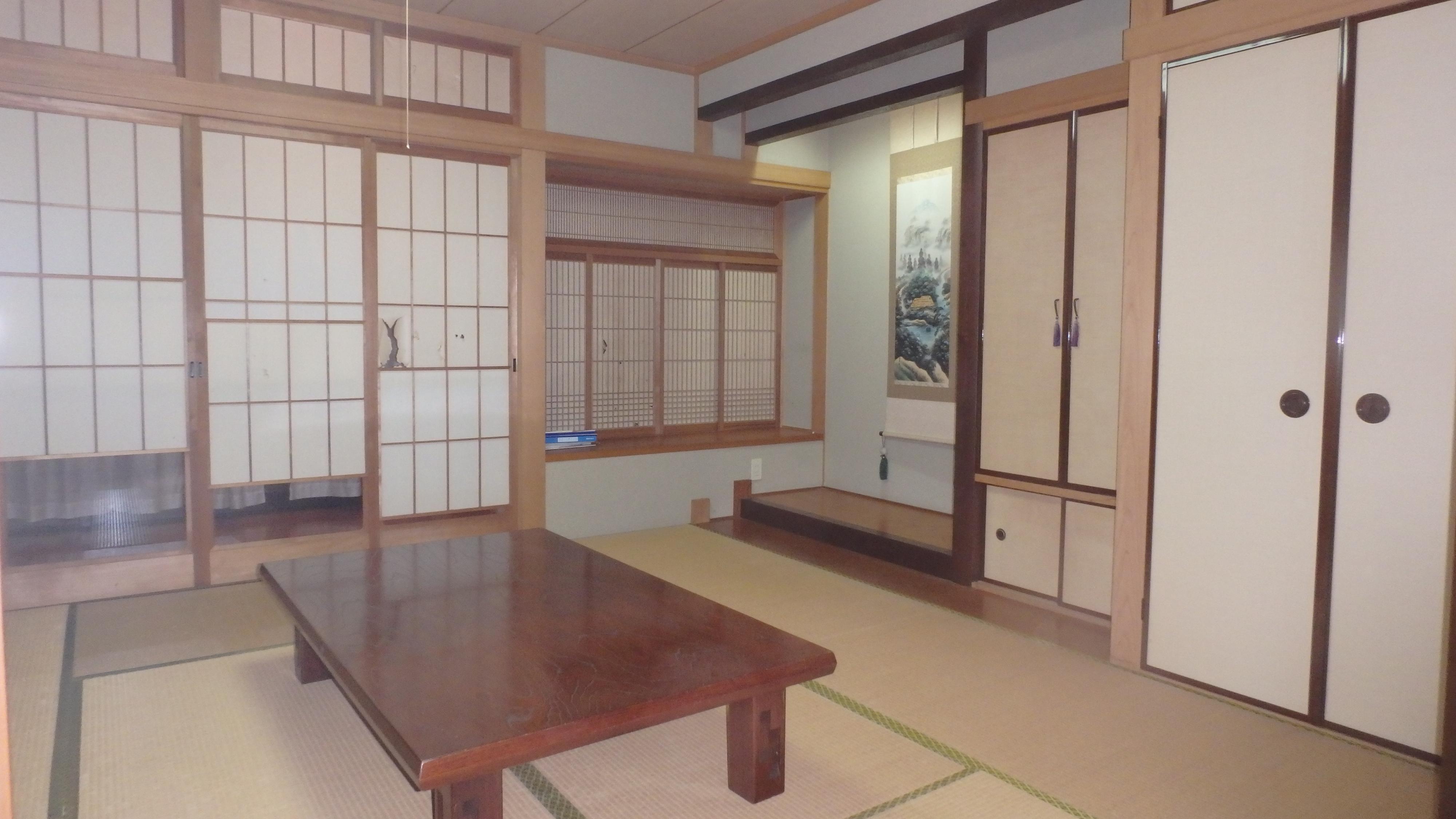 リビング以外の居室／床の間・仏壇収納あり