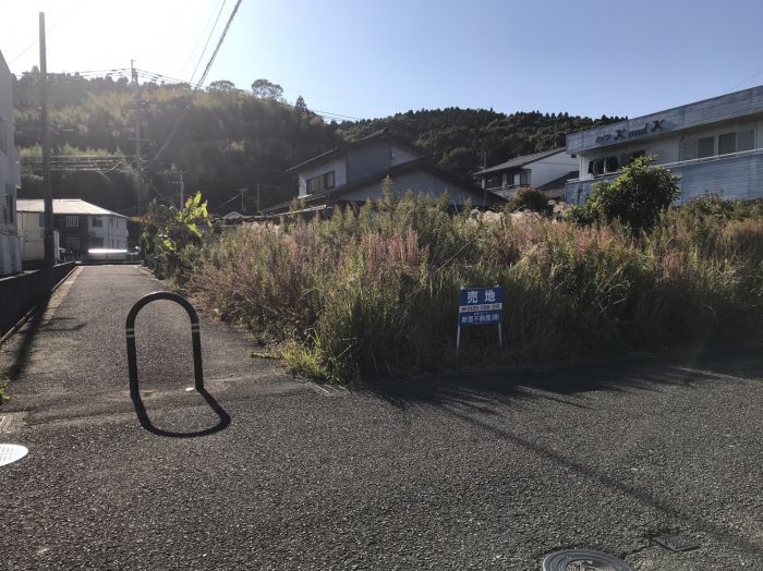 南東側は歩道です。（車両侵入不可）