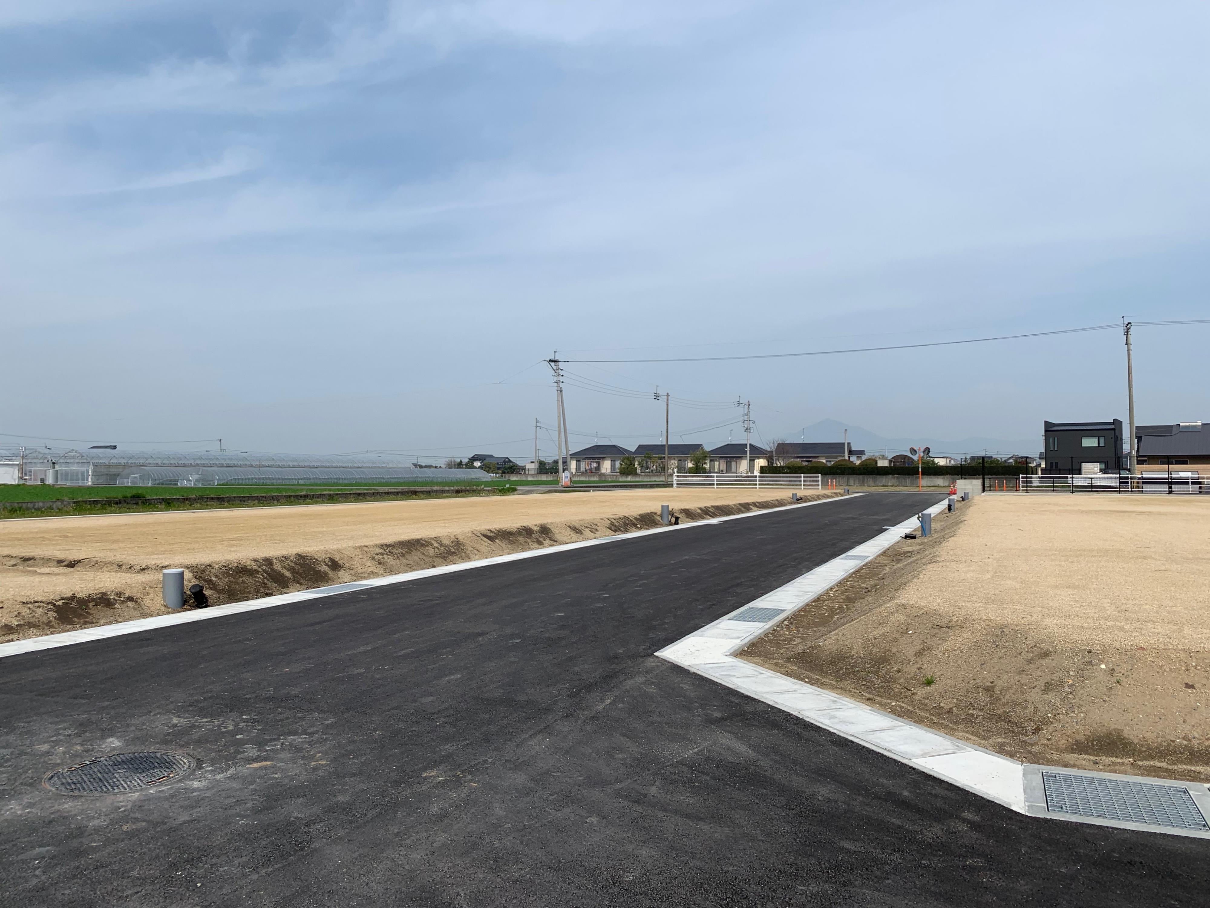 現地土地（前面道路含む）