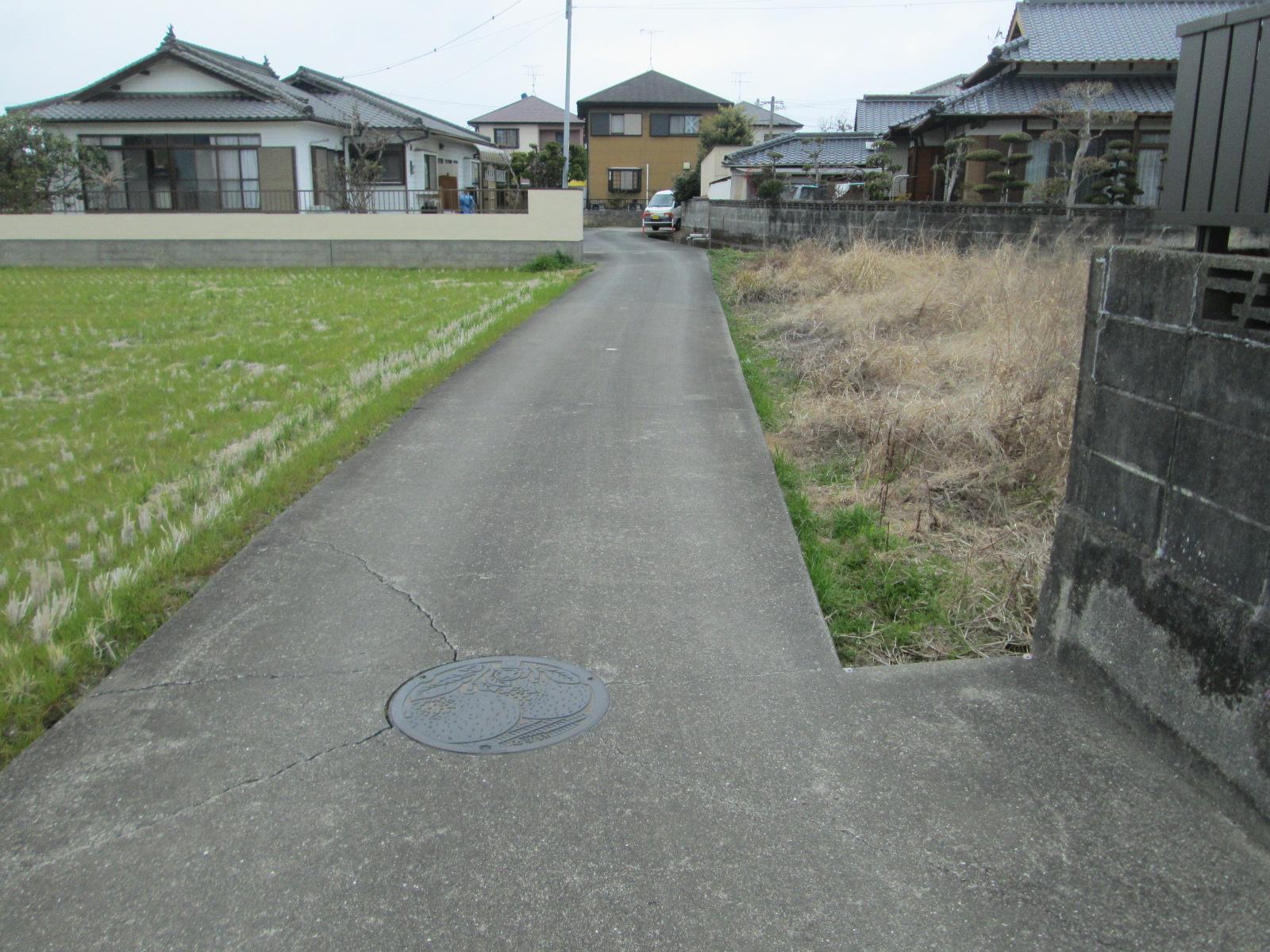 現地土地（前面道路含む）／南側接面道路２