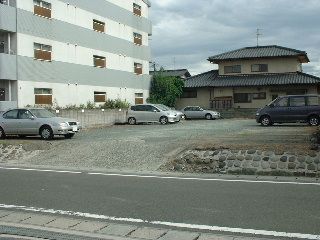 現地（駐車場）