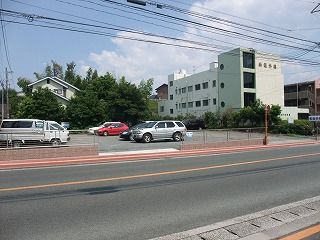 現地（駐車場）