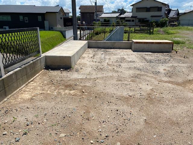 現地土地／既存車庫上周辺