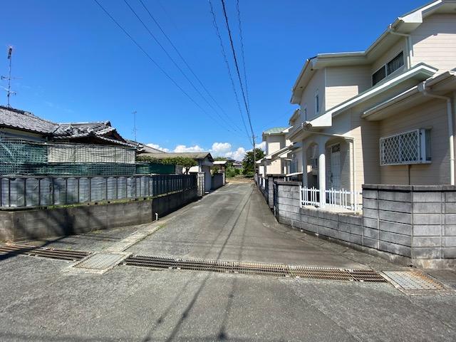 現地土地／敷地入り口付近