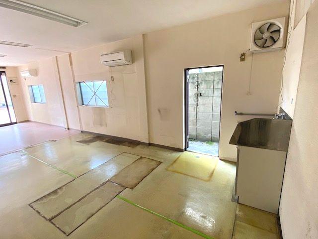 換気扇・手洗いシンクあり