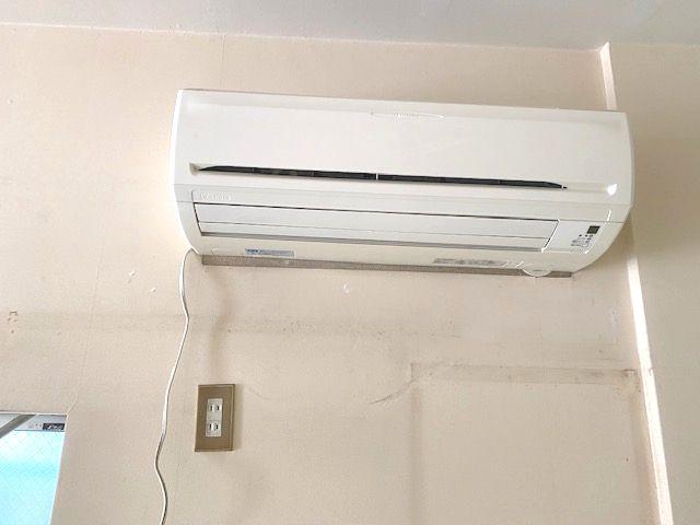 サービス品エアコン２台あり