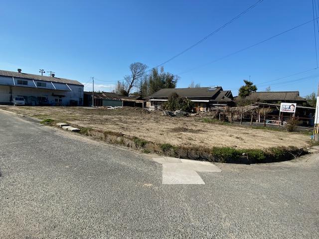 現地土地／南面道路に面しており日当たり良好！