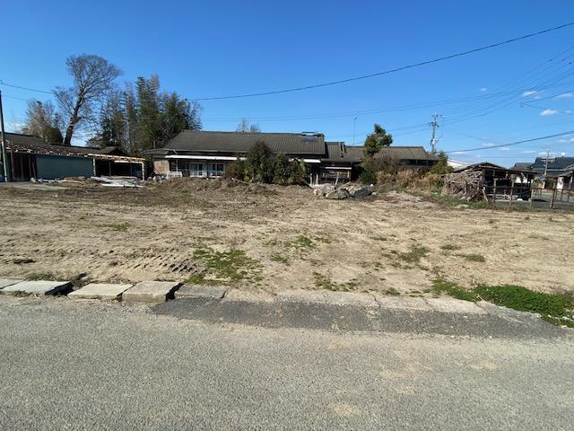 現地土地／幹線道路から離れており静かな環境