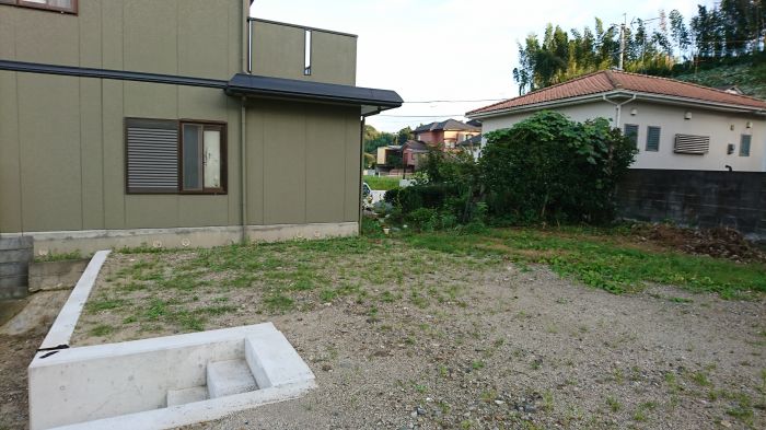 対象地（宅内仕切りの上段）を写す