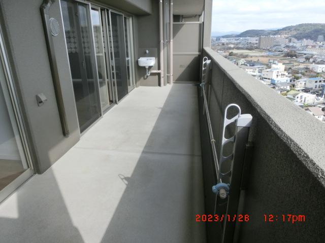 現地（外観）／バルコニー　洗濯物干し　洗面付き