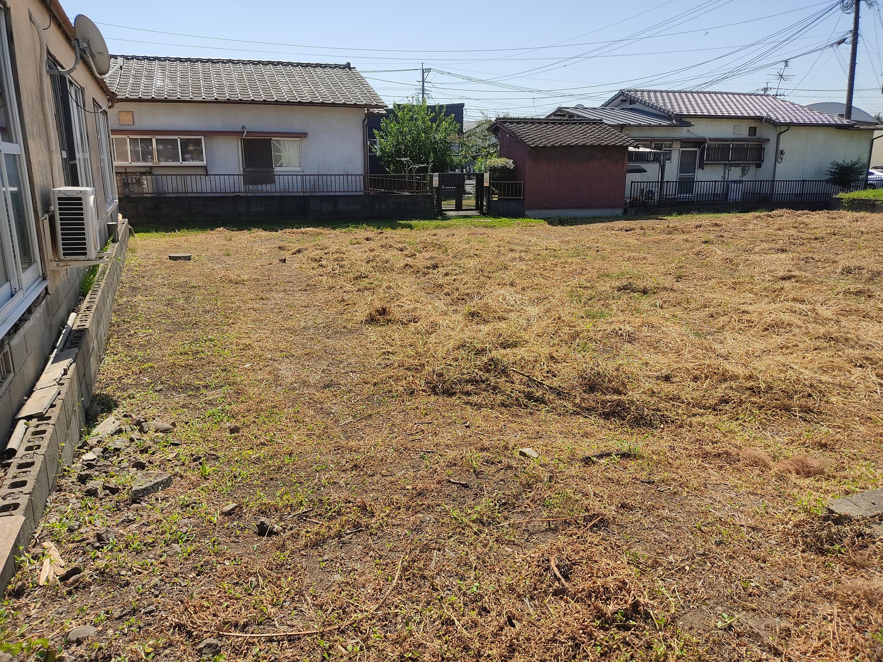 現地土地／当物件を北東側から南側へ向けて撮影