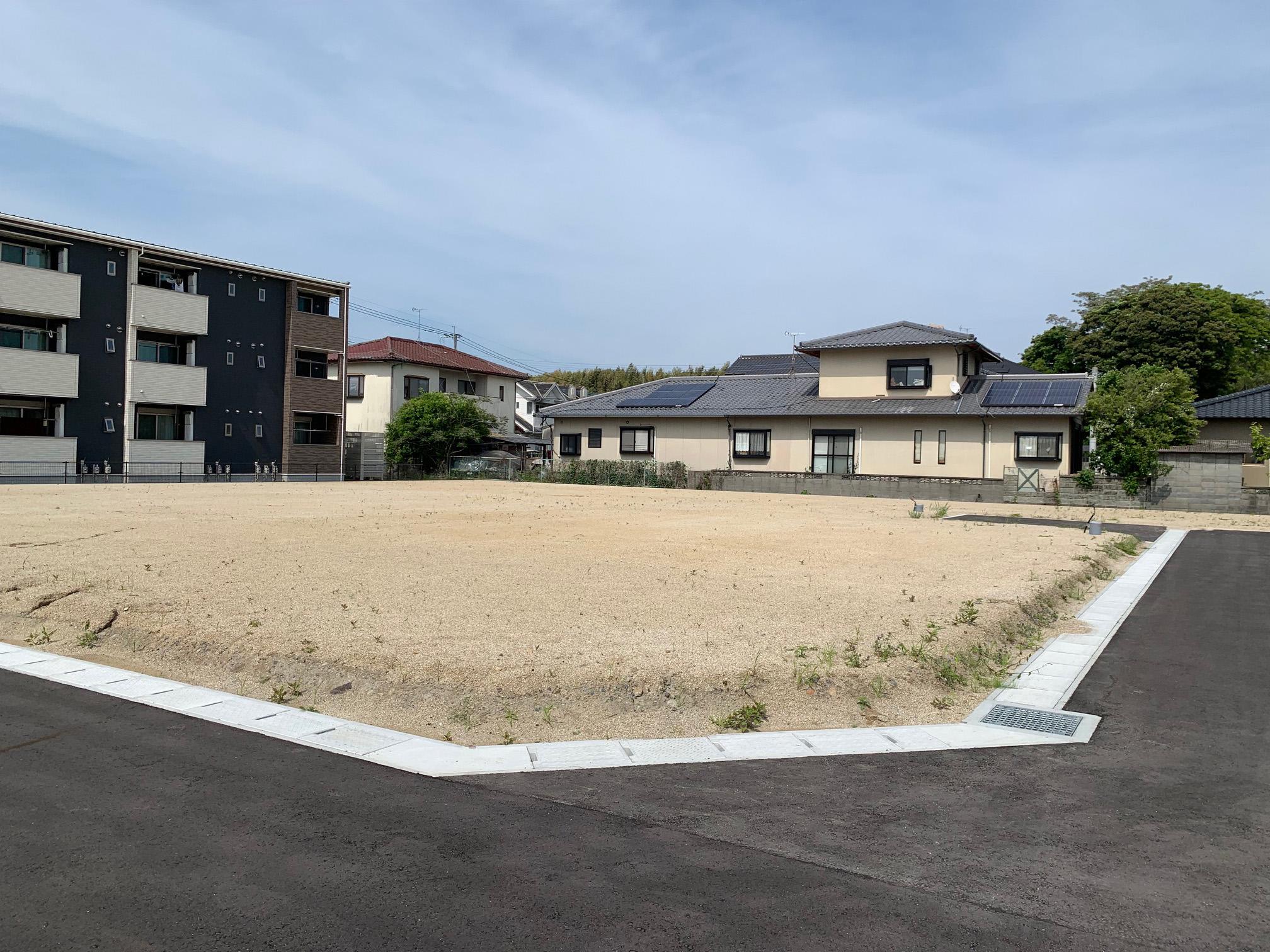 現地土地（前面道路含む）