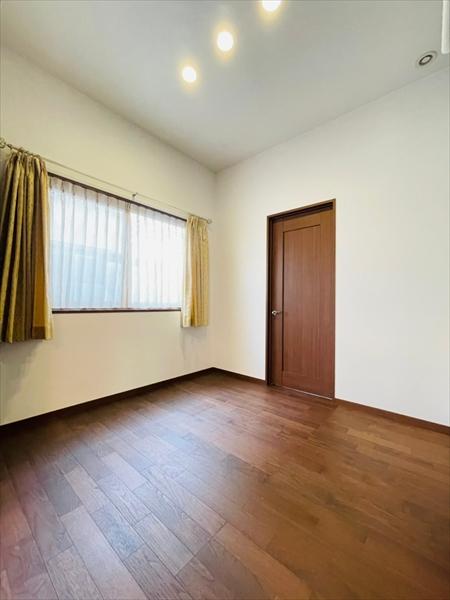 リビング以外の居室／１Ｆ洋室