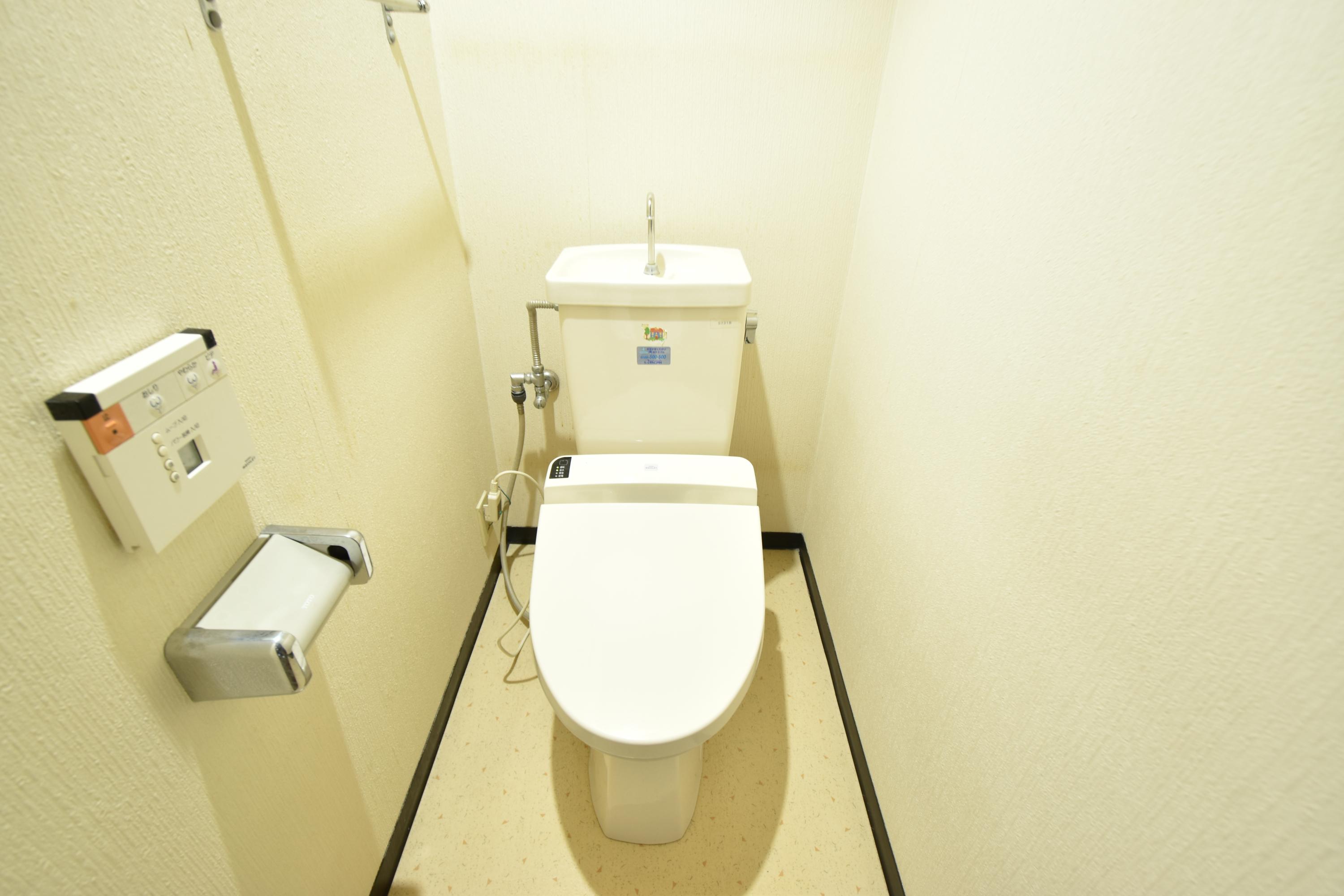 トイレ／温水便座